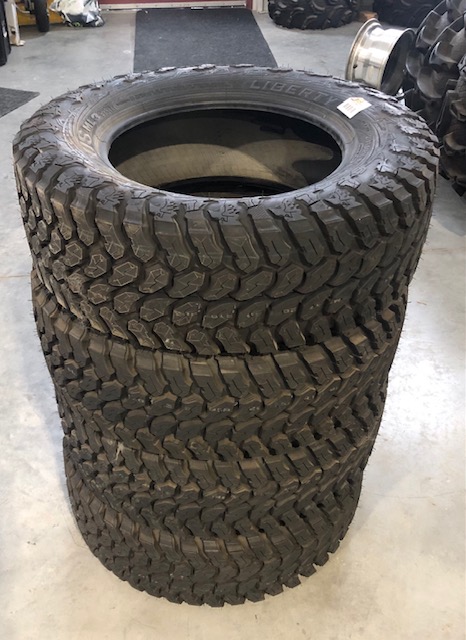 29x9.5-16 maxxis liberty.1